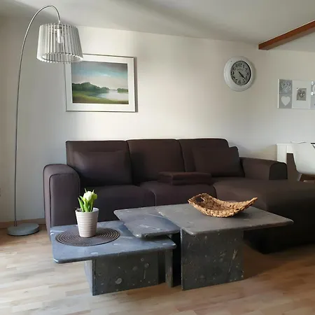 Hauszeit In Сasa de vacaciones *